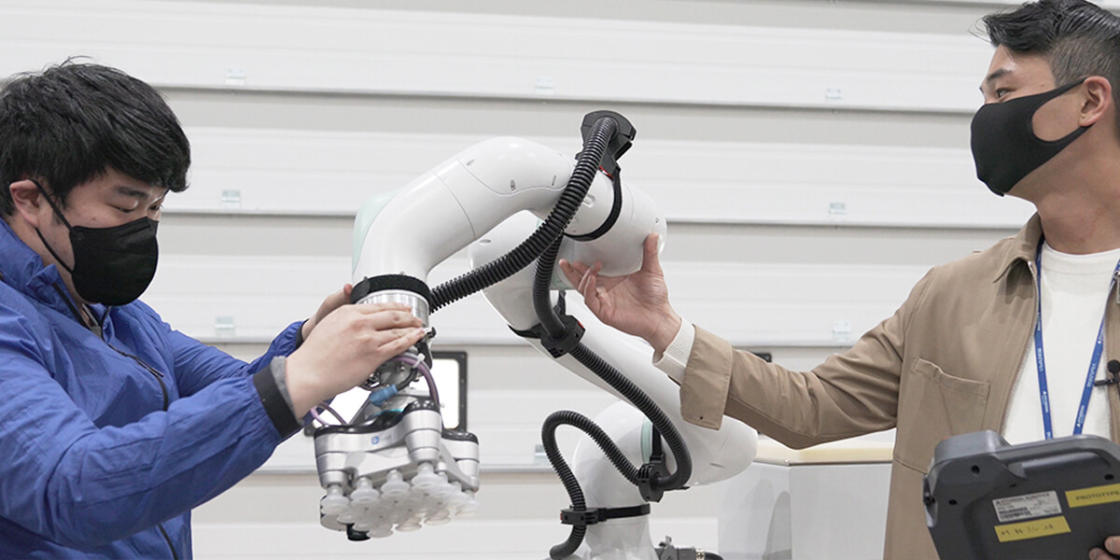 KT to Inject 50 Billion Won for 10 Percent Stake in Hyundai Robotics | KoreaTechToday - Korea's Leading Tech Startup Media Platform
