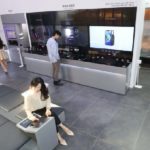 LG Uplus introduces its first unmanned store, "U+ Untact Store," amid the growing non-face-to-face era, offering customers innovative contactless services for extra safety and efficiency. / photo courtesy of LG Uplus